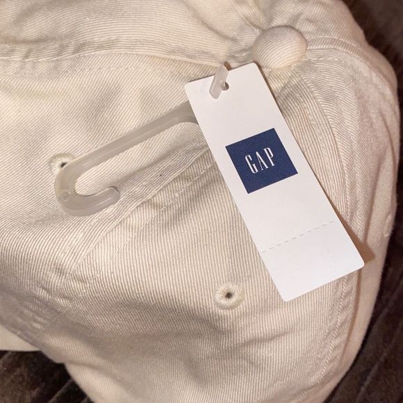 New GAP Baseball Hat NWT M/L - Picture 4 of 8